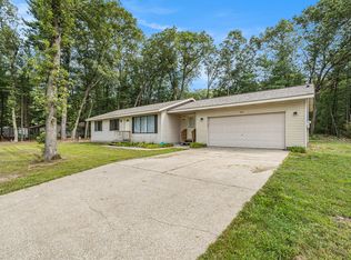 240 S Broton Rd, Muskegon, MI 49442