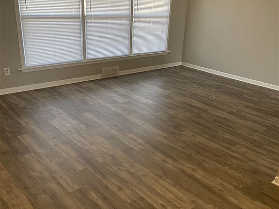 4th image of 3802 NW Bell Ave