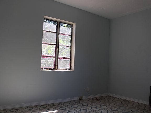4th image of 3534 Soutel Dr