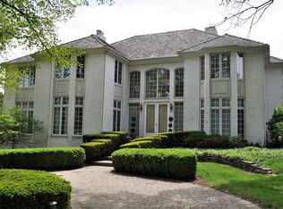 6 Longwood Dr, Burr Ridge, IL 60527