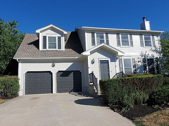 3rd image of 8902 W 127th Ter