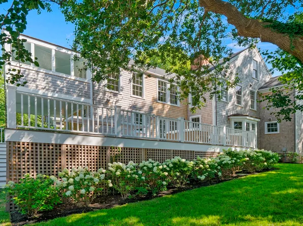 11 Pleasant St, Nantucket, MA 02554