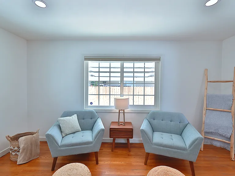 1020 Orange St — Photo 7