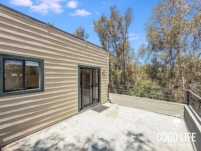3095 Boundary St — Photo 11