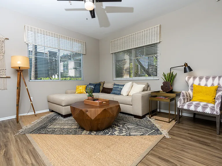 The Grove Apartments — Photo 7