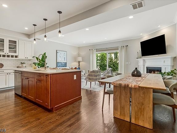 5th image of 6 Clover Court