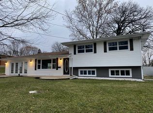 1325 Douglas Ave, Montgomery, IL 60538