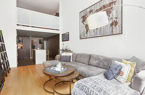 Sold by Redfin Real Estate | media 6