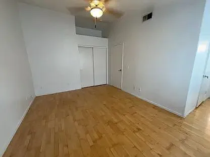 5415 W Harmon Ave #2010 — Photo 4