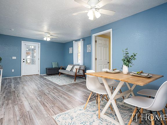 5th image of 1061 E Forest Ave