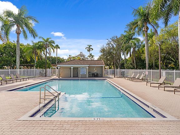 4th image of 15773 NW 16th Court