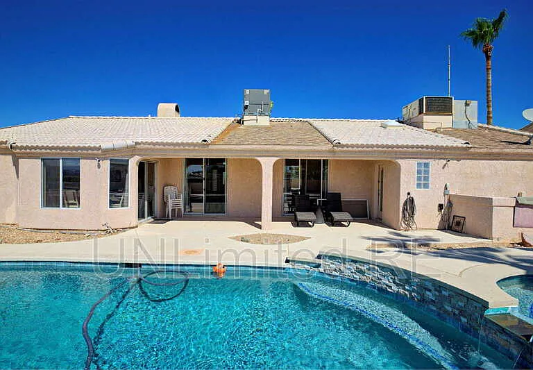 304 Acoma Blvd S — Photo 30