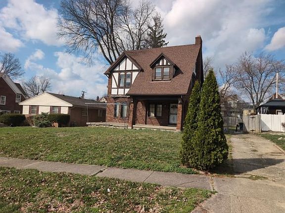 2nd image of 415 Alameda Pl
