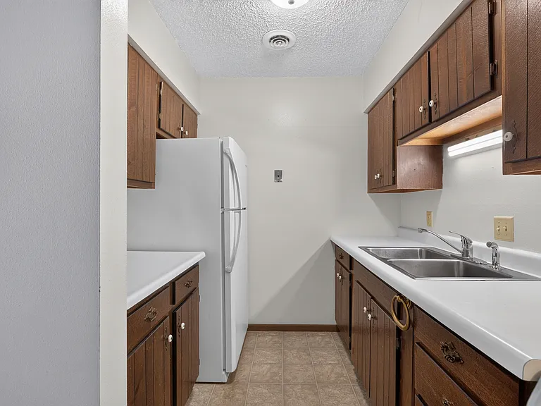 322 Cedar Crest Dr #A — Photo 10