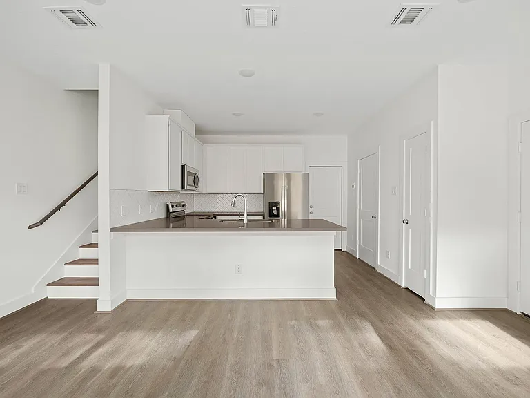 829 Paul Quinn St #A — Photo 3
