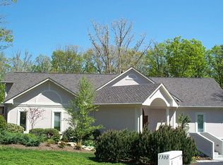 1300 Winston Dr, Salem, VA 24153