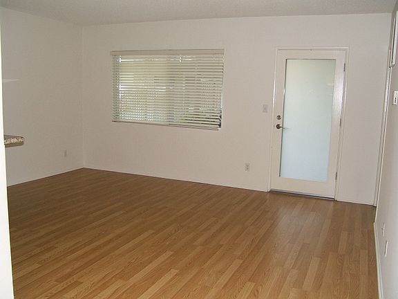 2nd image of 1706 Brockton Ave APT 1
