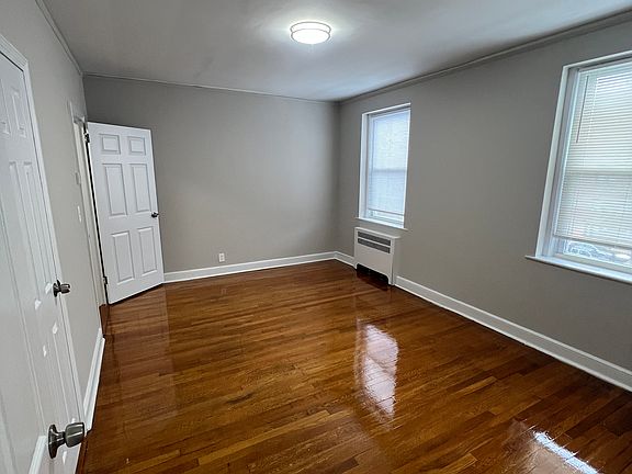5th image of 106 Ayers Ct