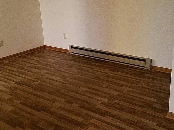4th image of 605 Galena Cir APT 5