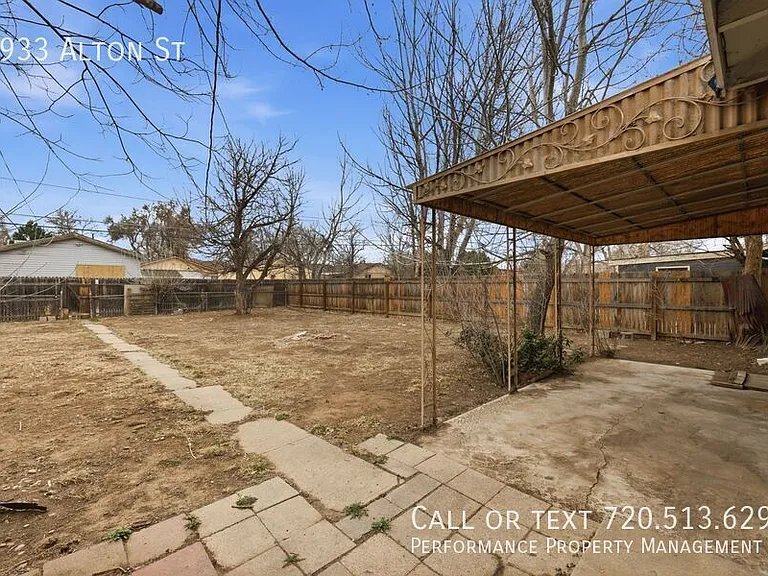 1933 Alton St — Photo 19