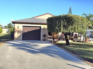 20 Silver Oak Drive, Port Saint Lucie, FL 34952