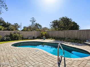 2273 Fallen Tree Dr E, Jacksonville, FL 32246