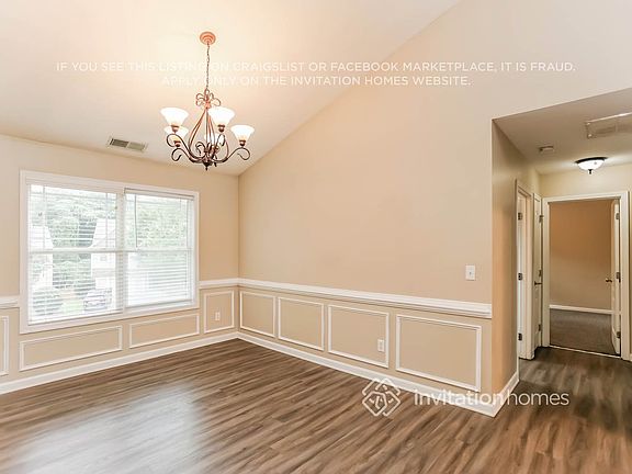 5th image of 3654 Devon Park Ln NW