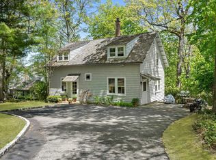 1394 Ridge Rd, Syosset, NY 11791