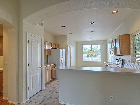 5th image of 7917 W Lone Cactus Dr
