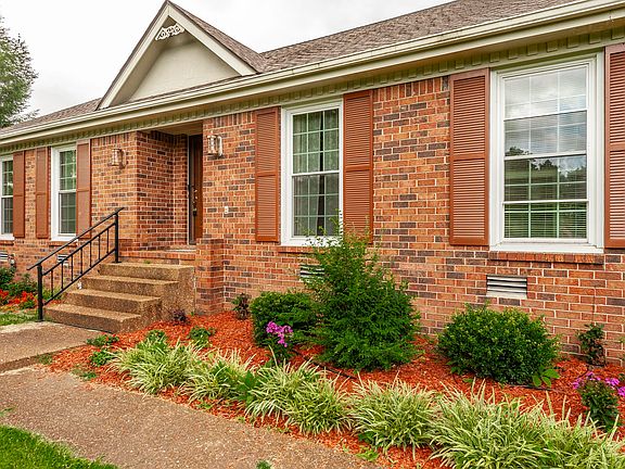3rd image of 112 Arrowhead Dr