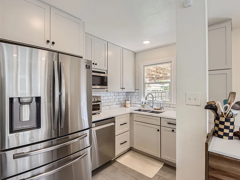 3950 S Grant St — Photo 11