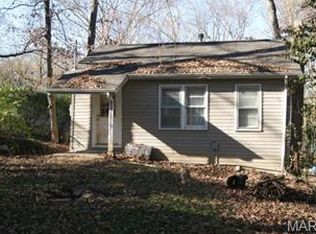 1814 Opeechee Beach Rd, Pacific, MO 63069