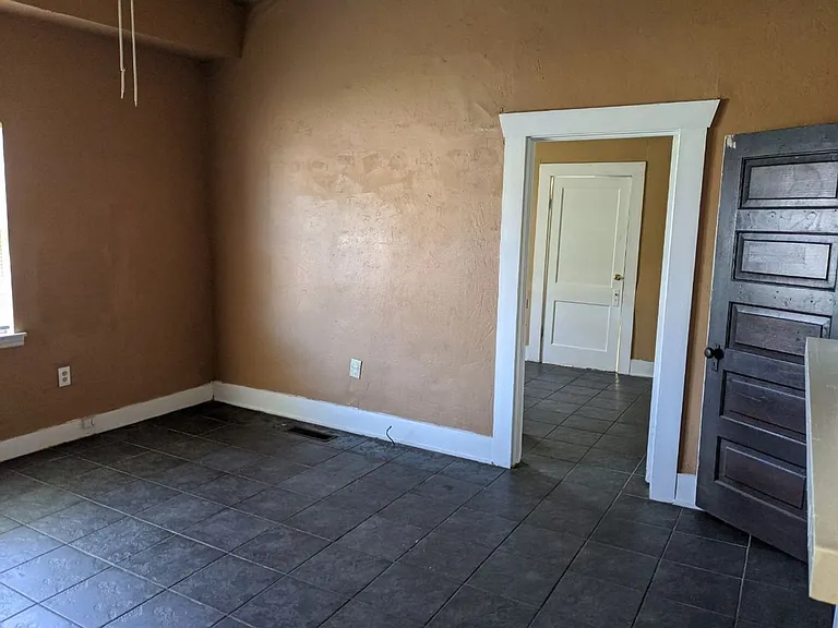 805 4th Ct W — Photo 7