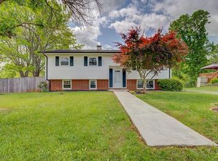 5532 Green Meadow Rd, Roanoke, VA 24018
