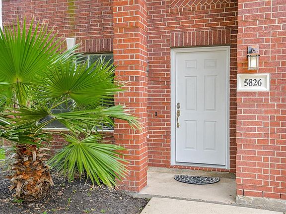 3rd image of 5826 Dunsley Dr
