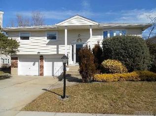 480 Pierce St, Oceanside, NY 11572