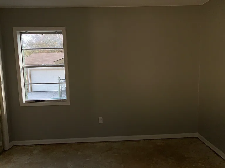 5103 Southington Ave — Photo 3