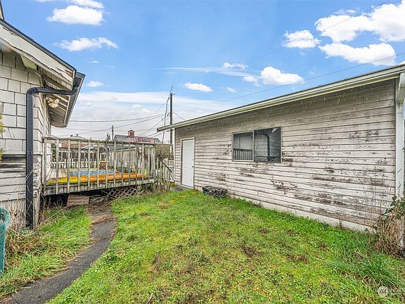 3rd image of 3821 E G Street