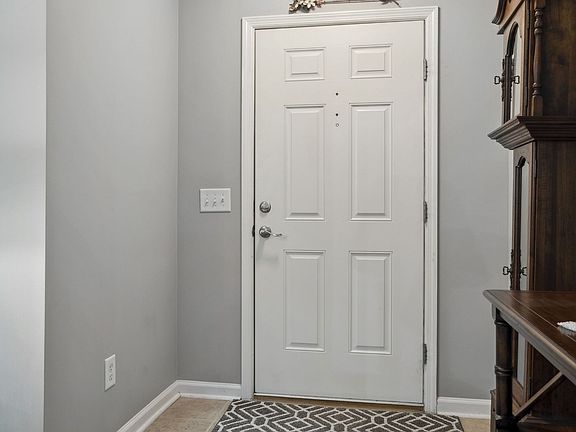 5th image of 825 S Browns Ln APT 1501