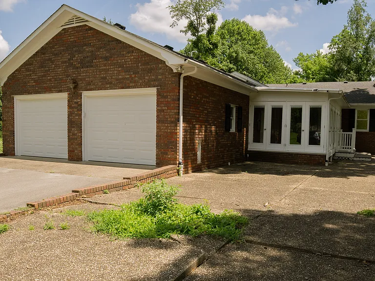 4879 Smallhouse Rd — Photo 27