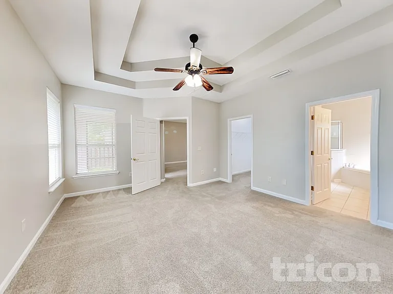272 Silver Glen Ave — Photo 8