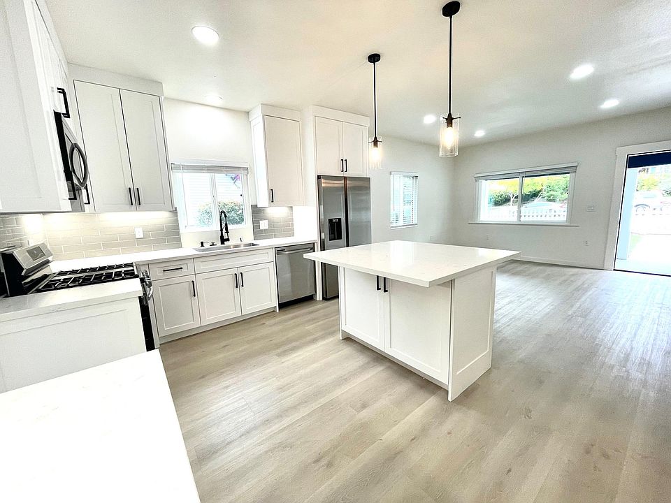 1st image of 4659 Florida St