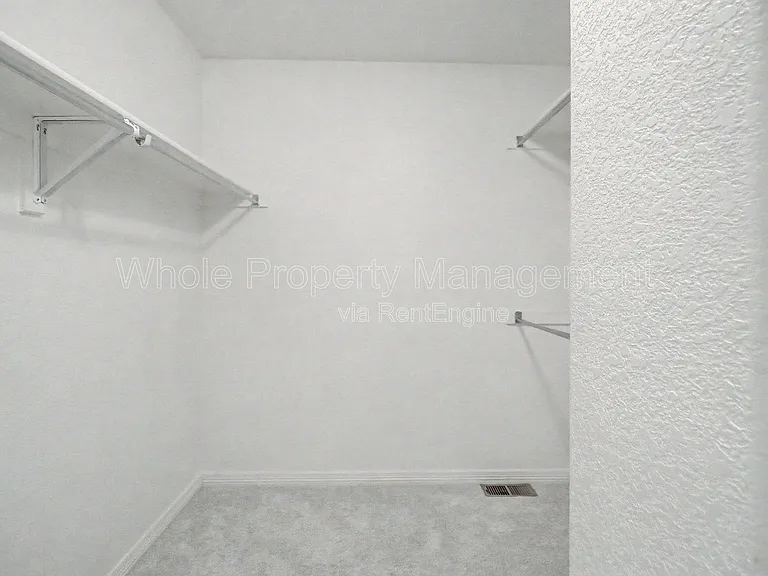 11081 Independence Cir W — Photo 30