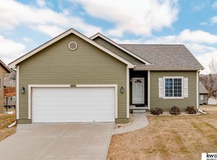 16070 Redman Ave, Omaha, NE 68116