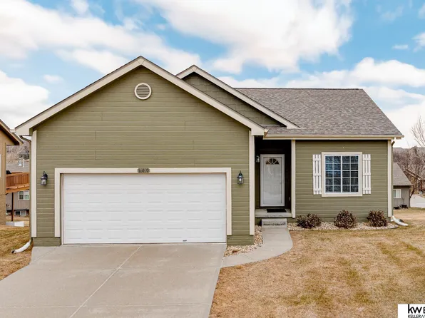 16070 Redman Ave, Omaha, NE 68116