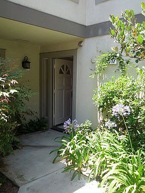 3rd image of 517 S Glenhurst Dr
