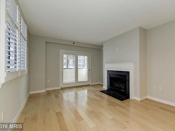 2nd image of 1045 N Utah St #2302