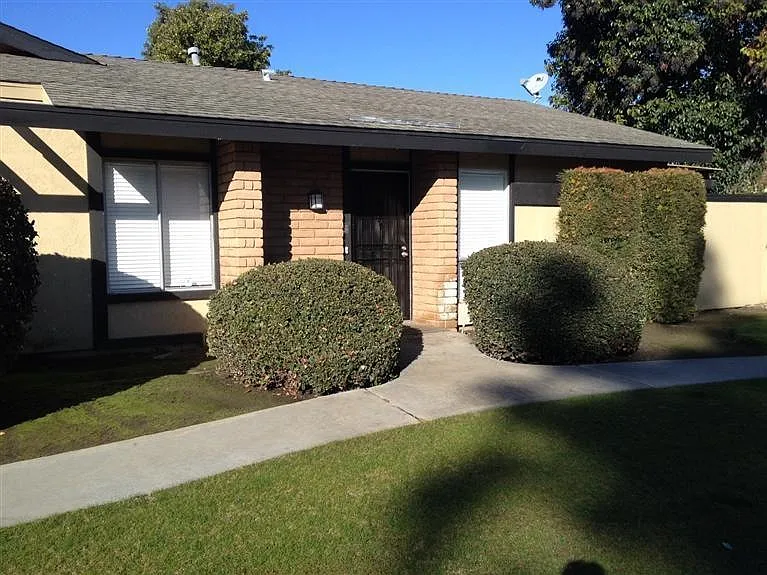 450 S Argyle Ave APT 101 photo 1