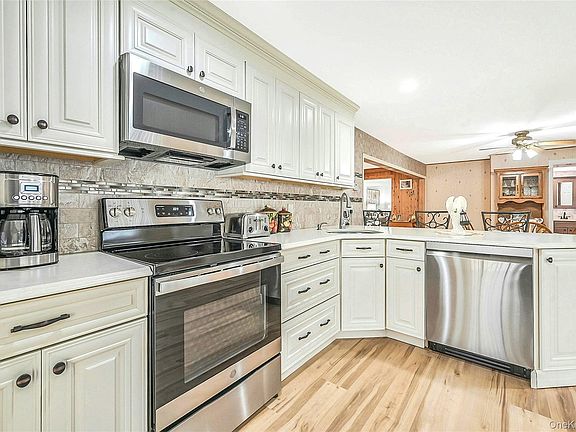 4th image of 15 Shore Road