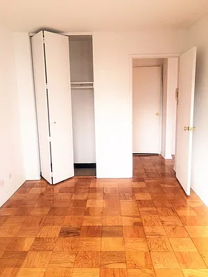 Rented by Perlbinder Realty | media 16